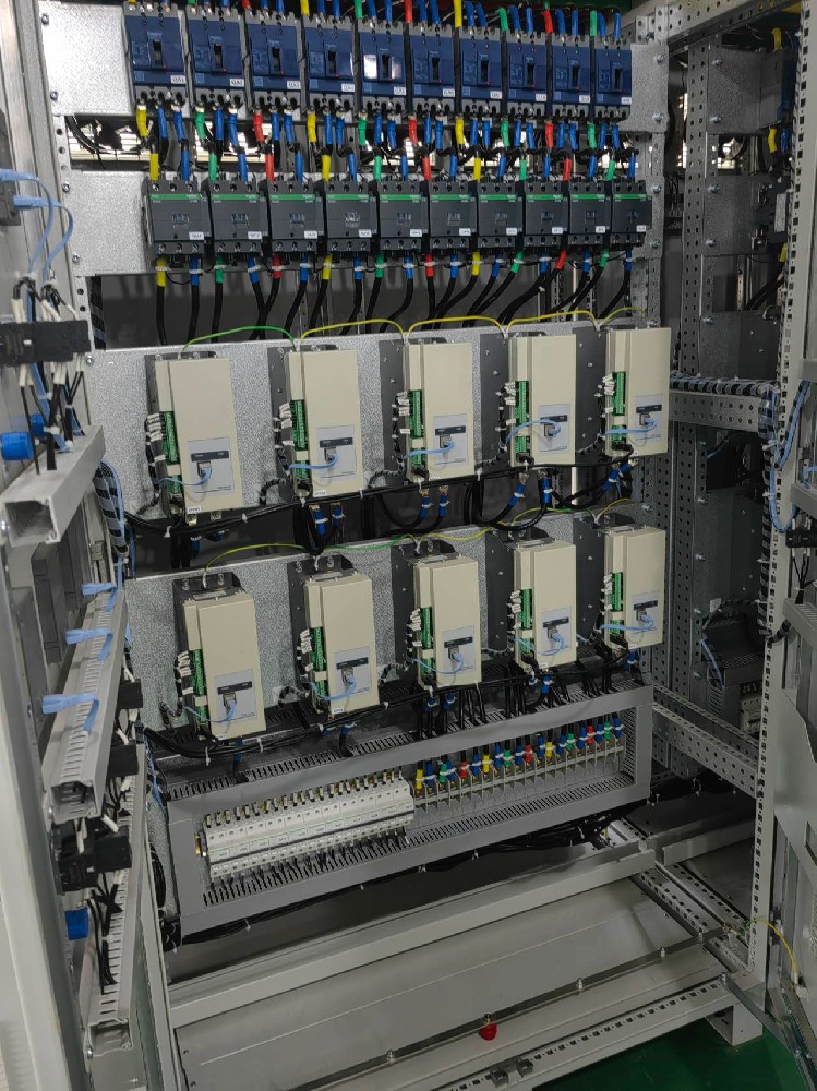 为什么加热电力调解器输出不稳固？？？？