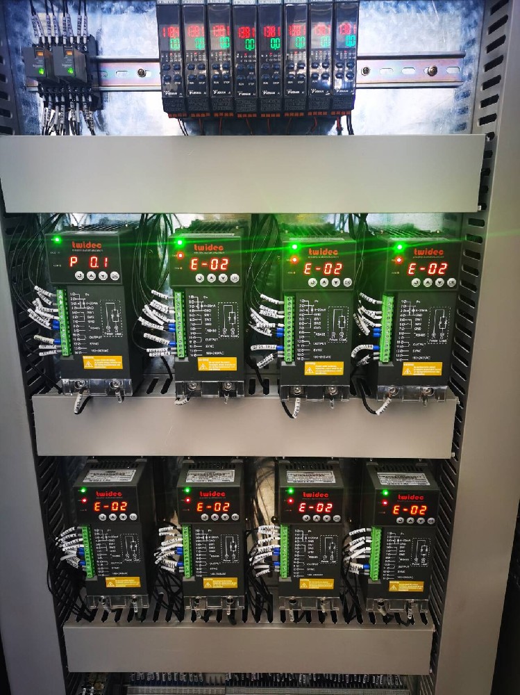 电力调解器不事情了什么缘故原由？？？？