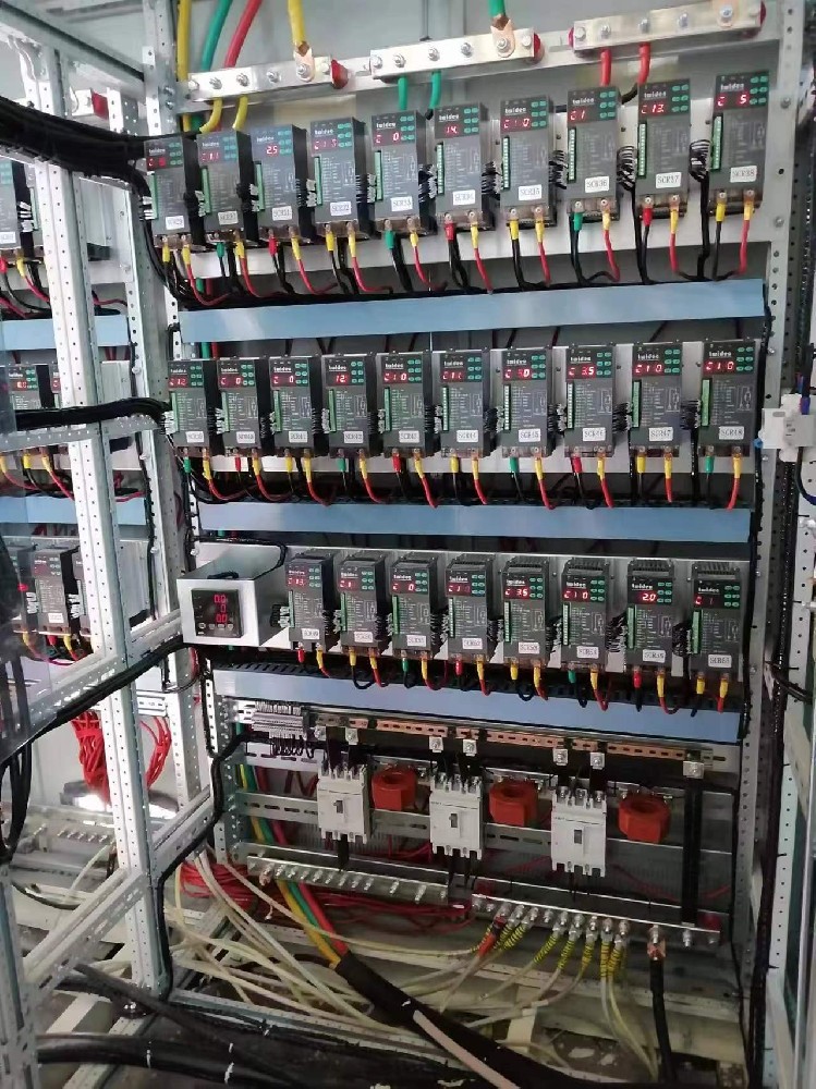 电力调解器的应用领域有哪些？？？它们是怎样影响现代社会和工业的？？？