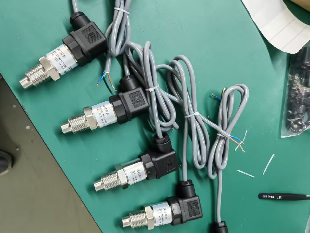 热电偶能够遭受的最大压力是几多？？？？？？？在高压情形下是否会影响丈量准确性？？？？？？？