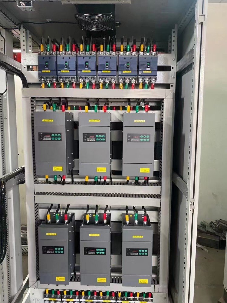 电力调解器能够遭受的最大过载电流是几多？？？？？？？过载；；；；；；さ拇シ⒒剖窃跹？？？？？？？