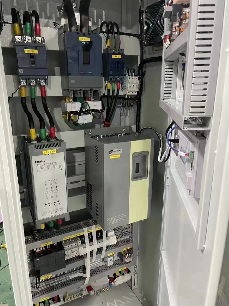 关于间歇性事情的负载，，，，，，，怎样选择合适的电力调解器以提高其使用寿命？？？？？