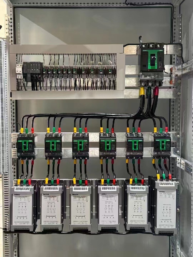 生物能源发电项目中，，，，电力调解器怎样顺应其不稳固的电力输出特征？？？？？？？